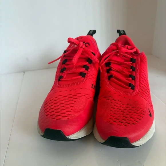 Nike Air Max 270 sneakers. Size 7Y - Picture 2 of 7